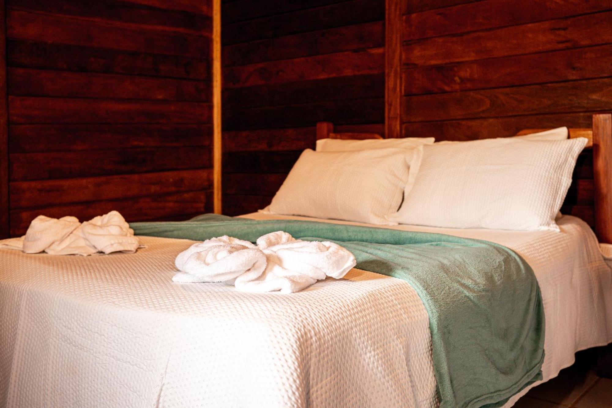 Refugio Mari Mari Lodge Президенти-Фигейреду Экстерьер фото